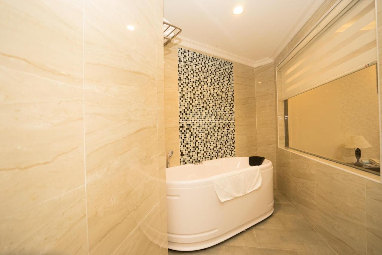 Aloha Halong Hotel Hạ Long Ngoại thất bức ảnh